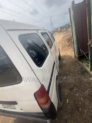 Suzuki APV Minibus 2000 White