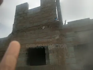 4bdrm Penthouse in Spring Forth Estate, Sabon Lugbe for sale