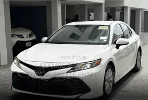 Toyota Camry 2020 White