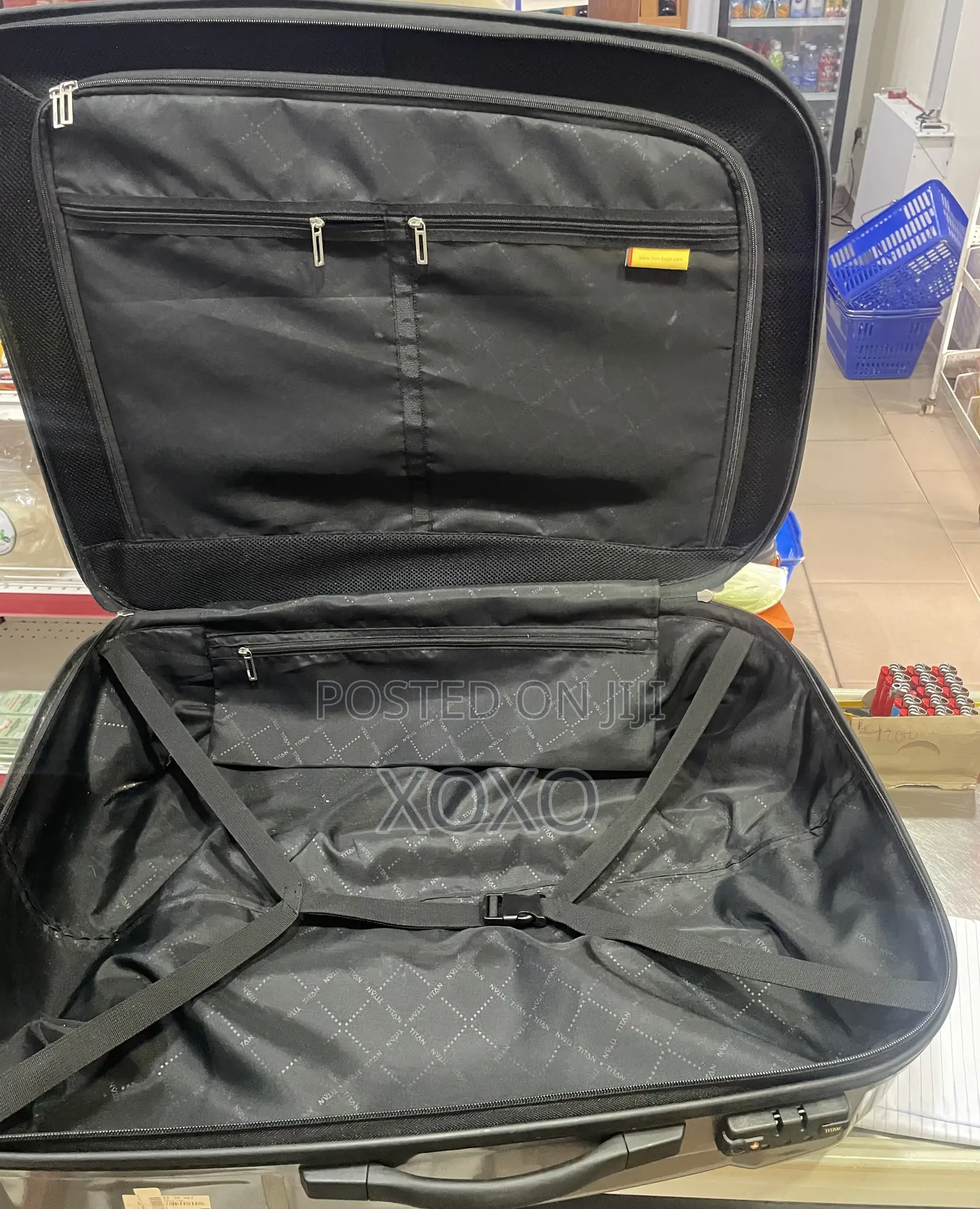Traveling Bag