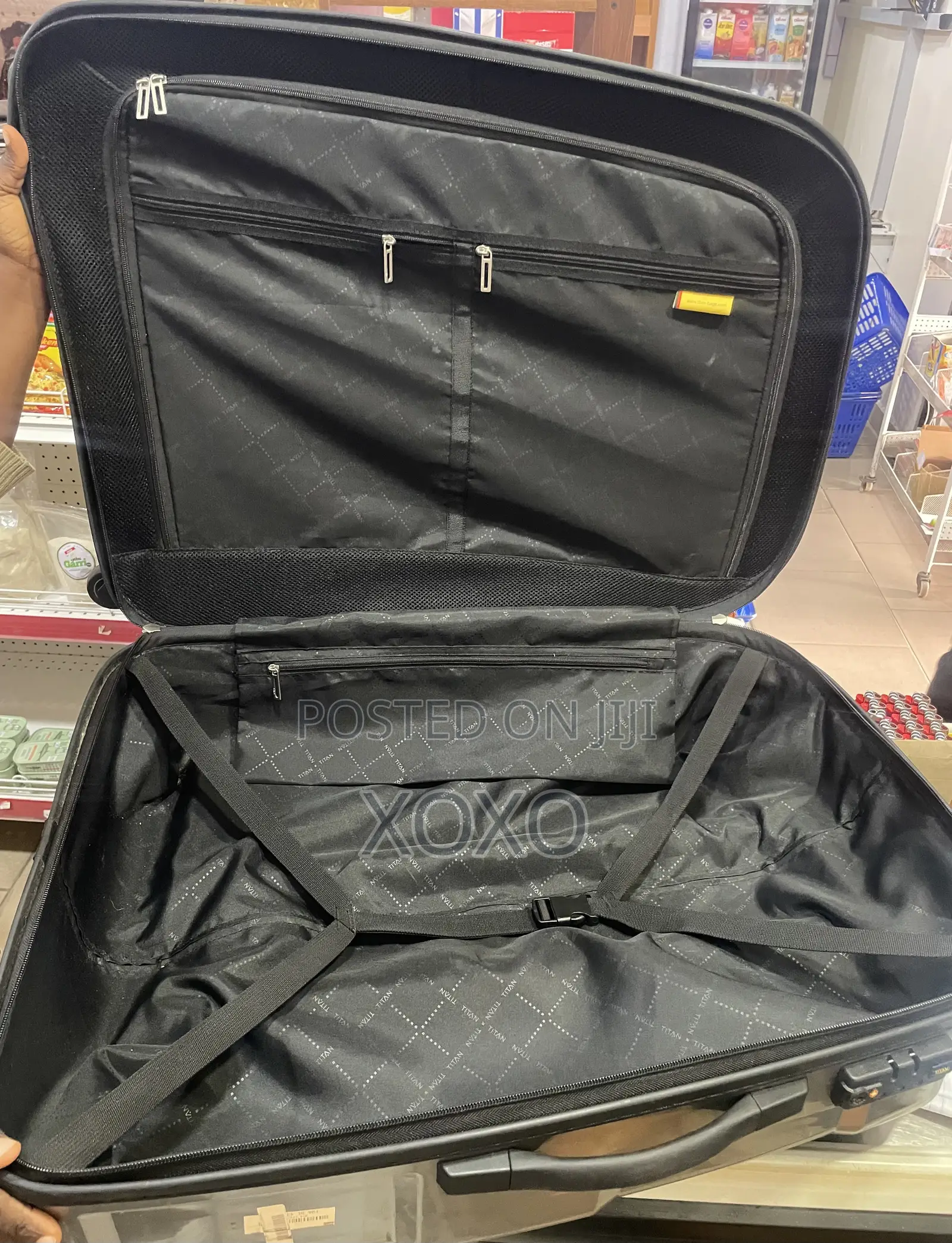 Traveling Bag
