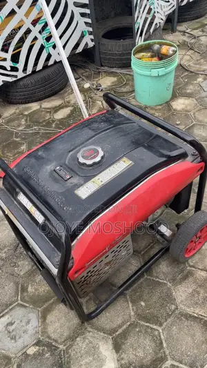 Royal Generator