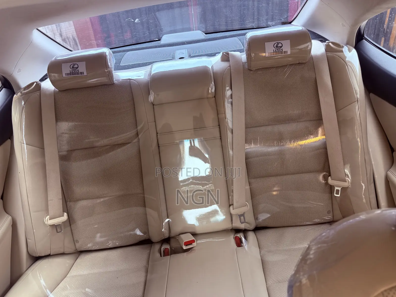 Lexus ES 350 FWD 2015 White