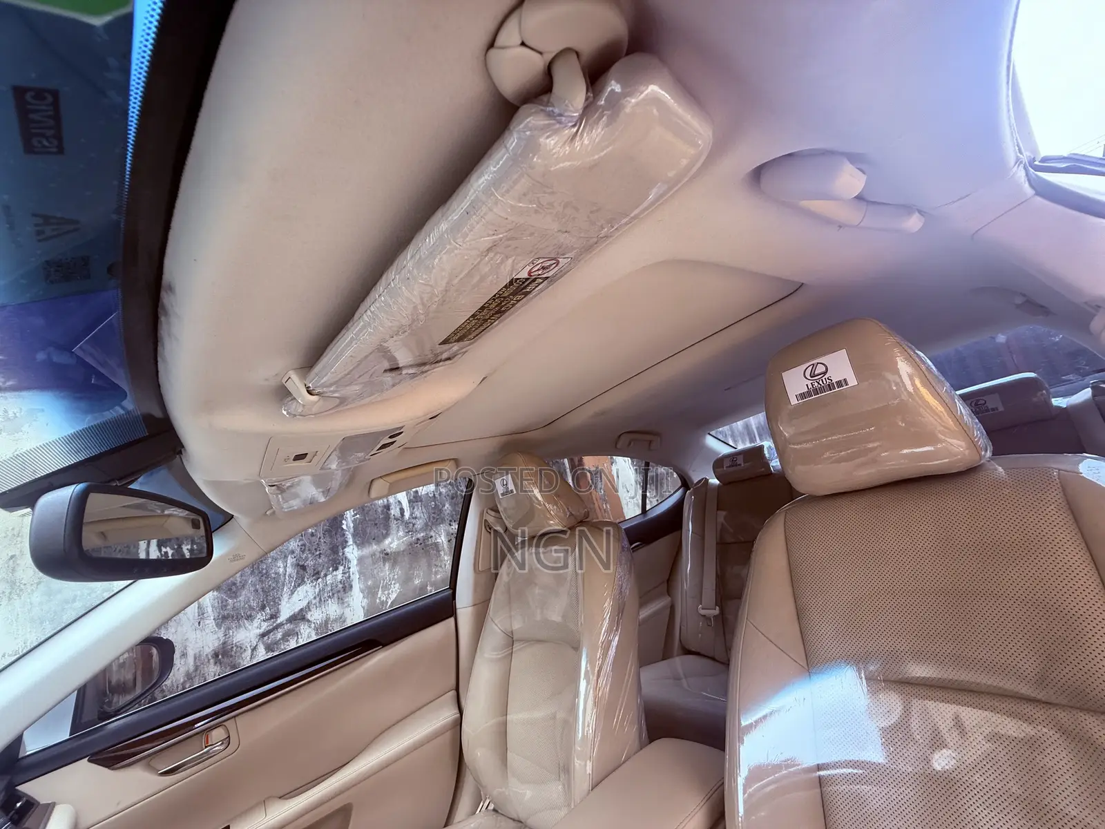 Lexus ES 350 FWD 2015 White