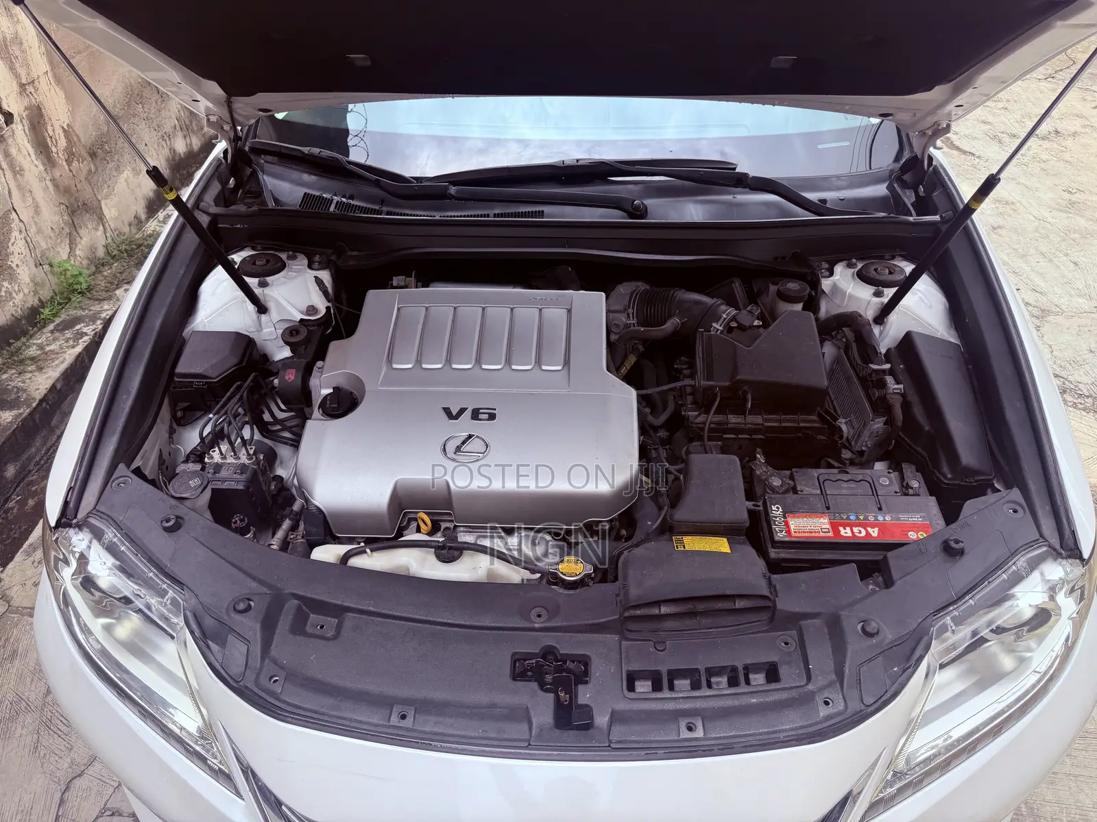 Lexus ES 350 FWD 2015 White
