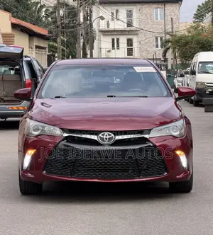 Toyota Camry SE 4dr Sedan (2.5L 4cyl 6A) 2015 Red