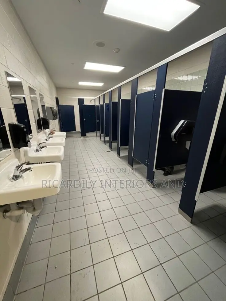 Toilet Cubicle