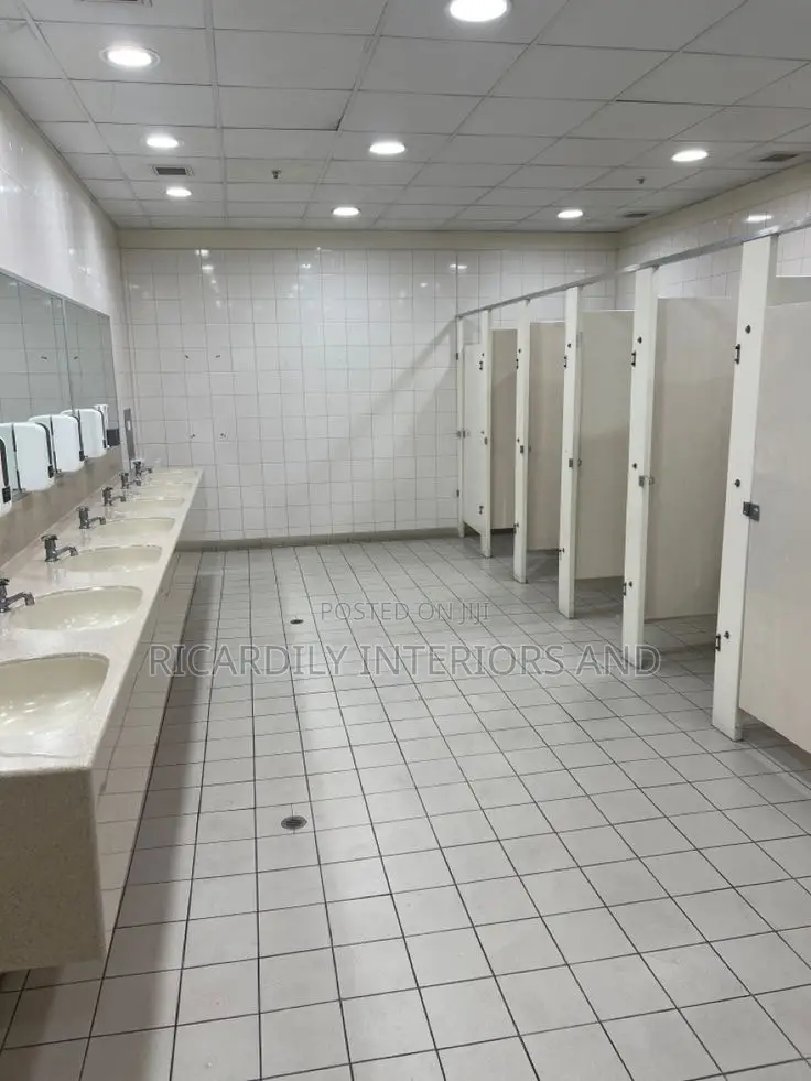 Toilet Cubicle