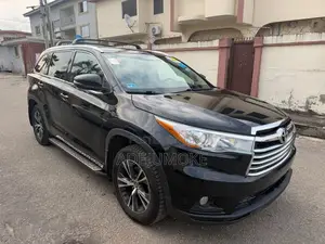 Toyota Highlander XLE V6 4x4 (3.5L 6cyl 6A) 2016 Black