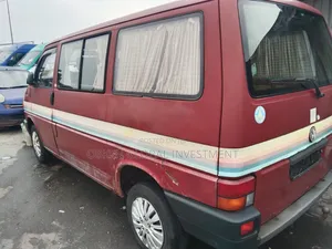 Volkswagen Transporter 2003 Red