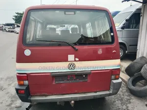 Volkswagen Transporter 2003 Red