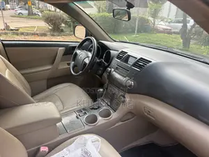 Toyota Highlander 4x4 2008 Green