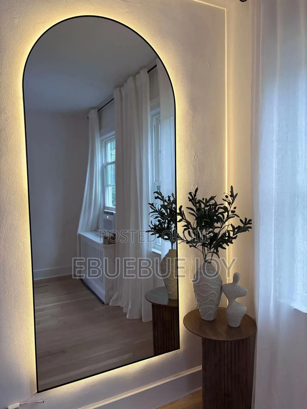 Aesthetic Mirrors