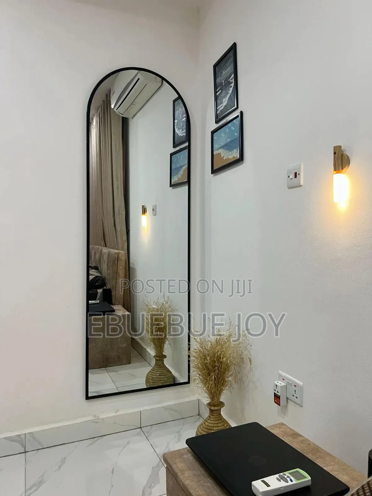 Aesthetic Mirrors