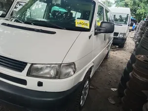 Volkswagen Transporter 2005 White