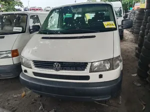 Volkswagen Transporter 2005 White