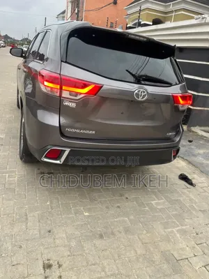 Toyota Highlander Limited 4x4 V6 (3.5L 6cyl 8A) 2017 Silver