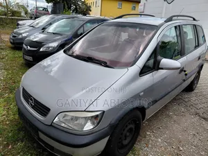 Opel Zafira 2003 Gray