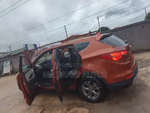 Hyundai Santa Fe 2013 Orange