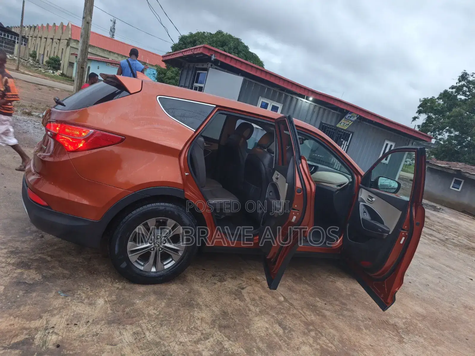Hyundai Santa Fe 2013 Orange