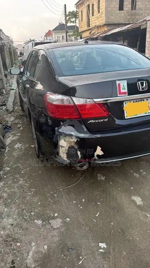 Honda Accord Touring V-6 4dr Sedan (3.5L 6cyl 6A) 2015 Black