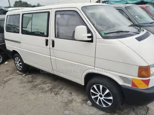 Volkswagen Transporter 2005 White