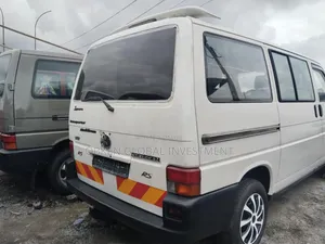 Volkswagen Transporter 2005 White