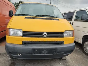 Volkswagen Transporter 2003 Yellow