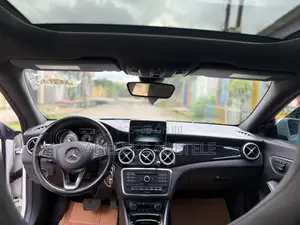 Mercedes-Benz CLA-Class CLA 250 4MATIC Wagon 2016 White