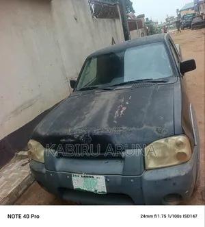 Nissan Frontier 2002 Black