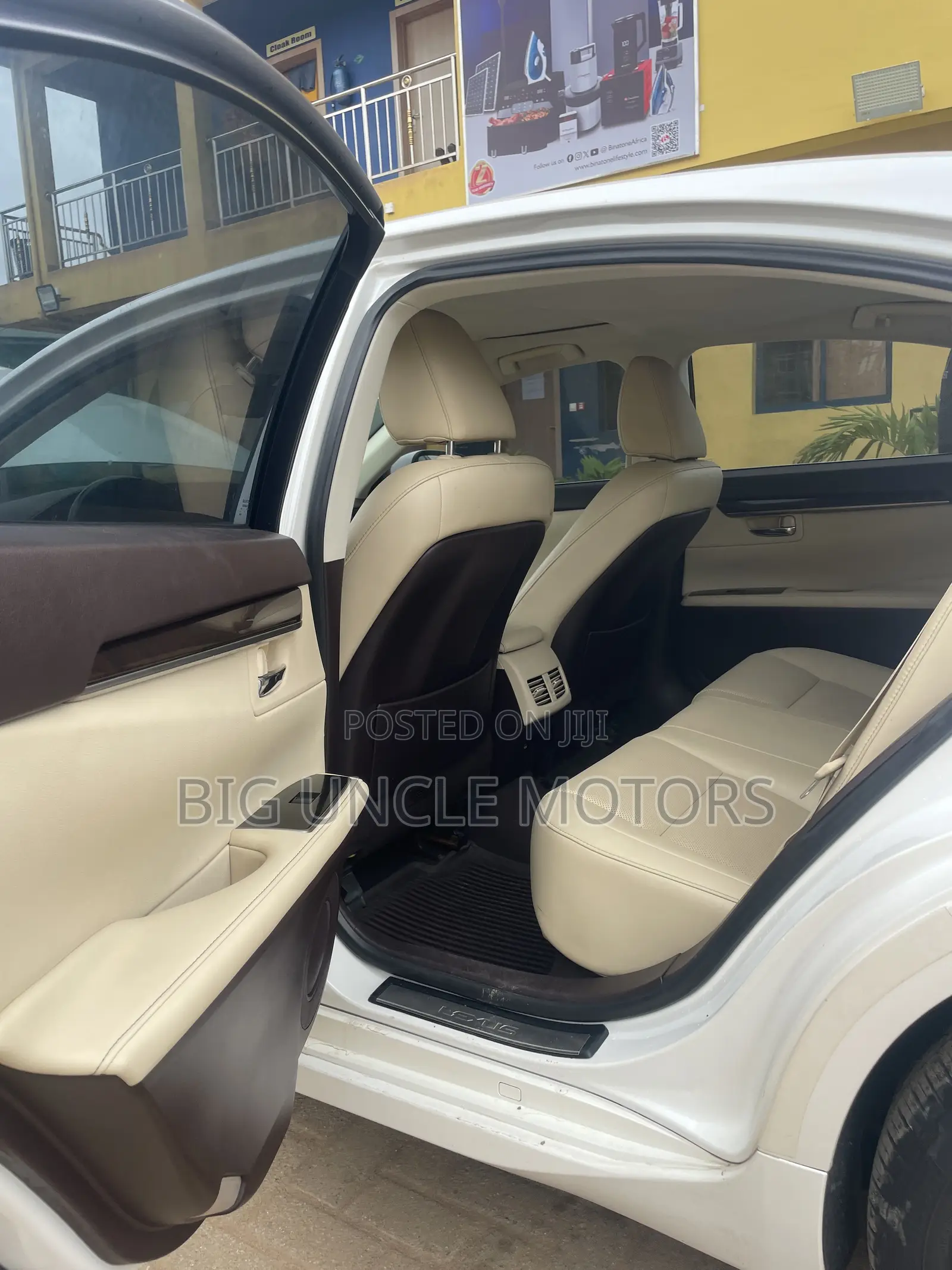 Lexus ES 2017 White