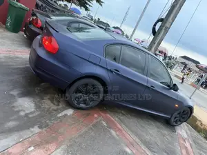 BMW 328i 2011 Blue