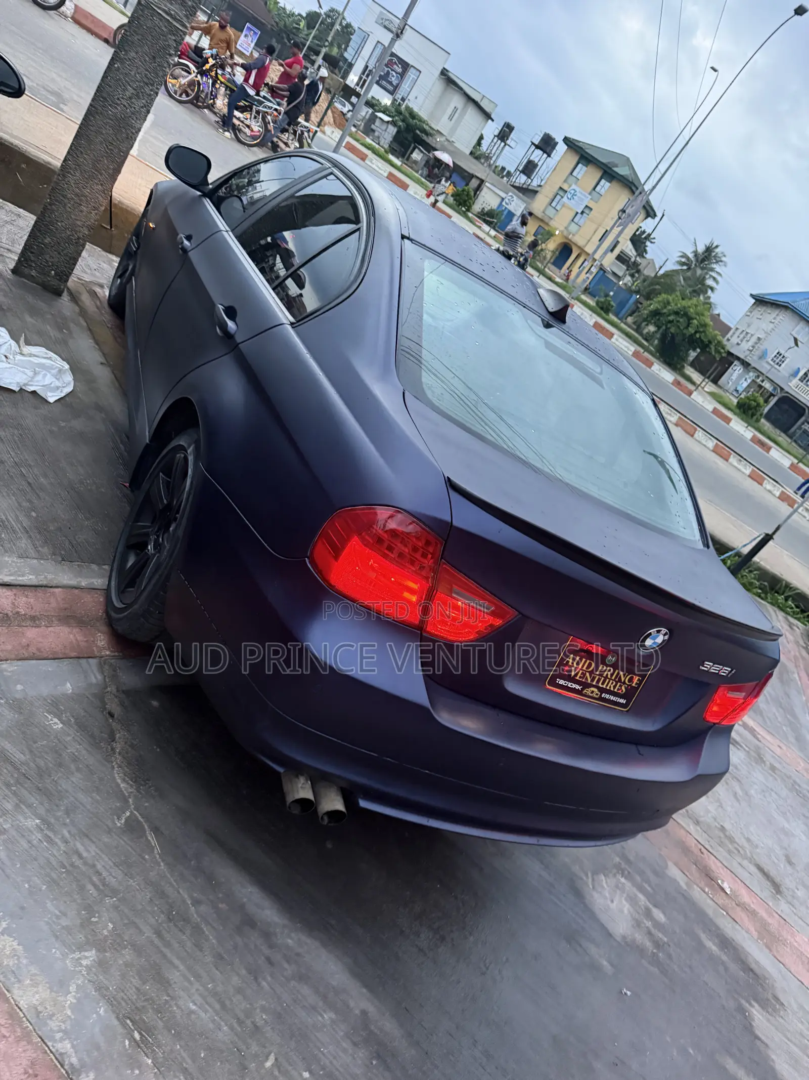 BMW 328i 2011 Blue