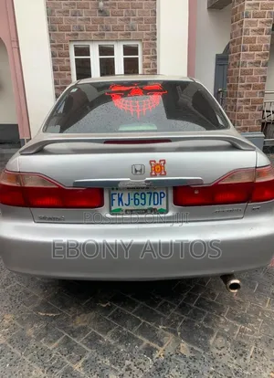Honda Accord 2001 Silver