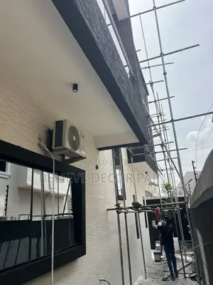 Gravitex Paint