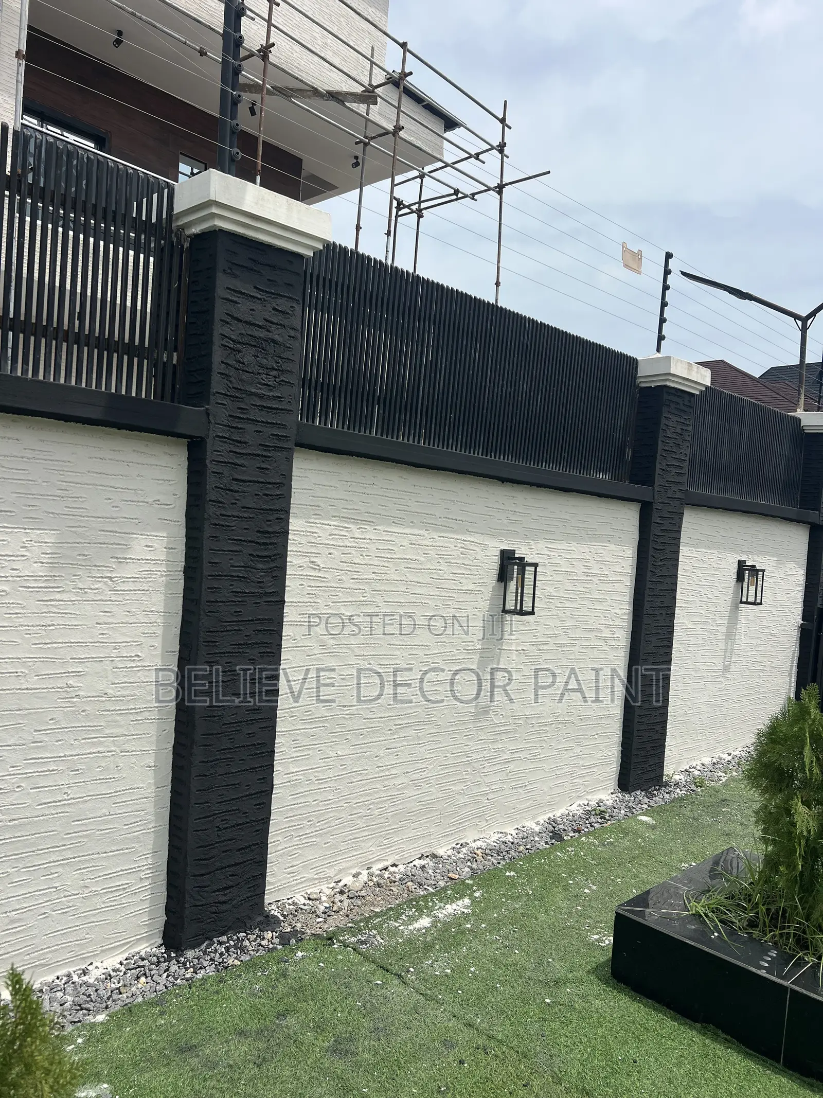 Gravitex Paint