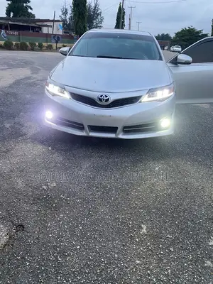 Toyota Camry 2012 Silver