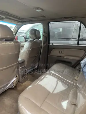 Toyota 4-Runner 2002 Red