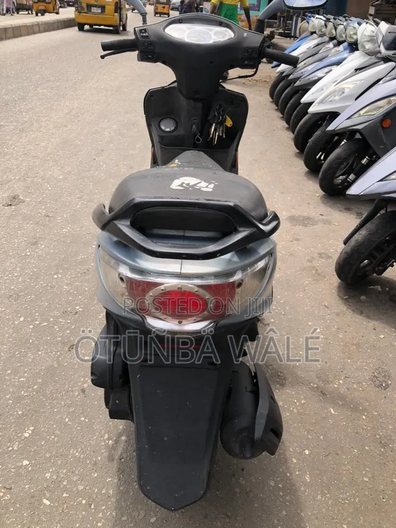 Kymco 2015 Gray