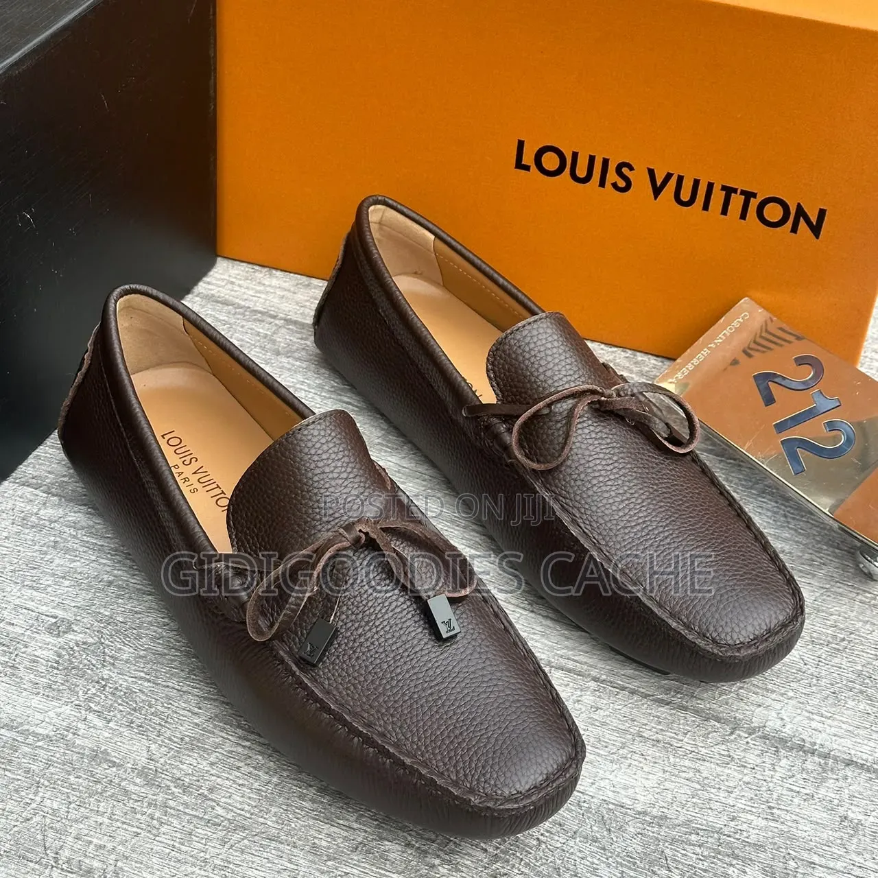 Pebbled Leather Bow Driver Shoes for Men in Size 40-46