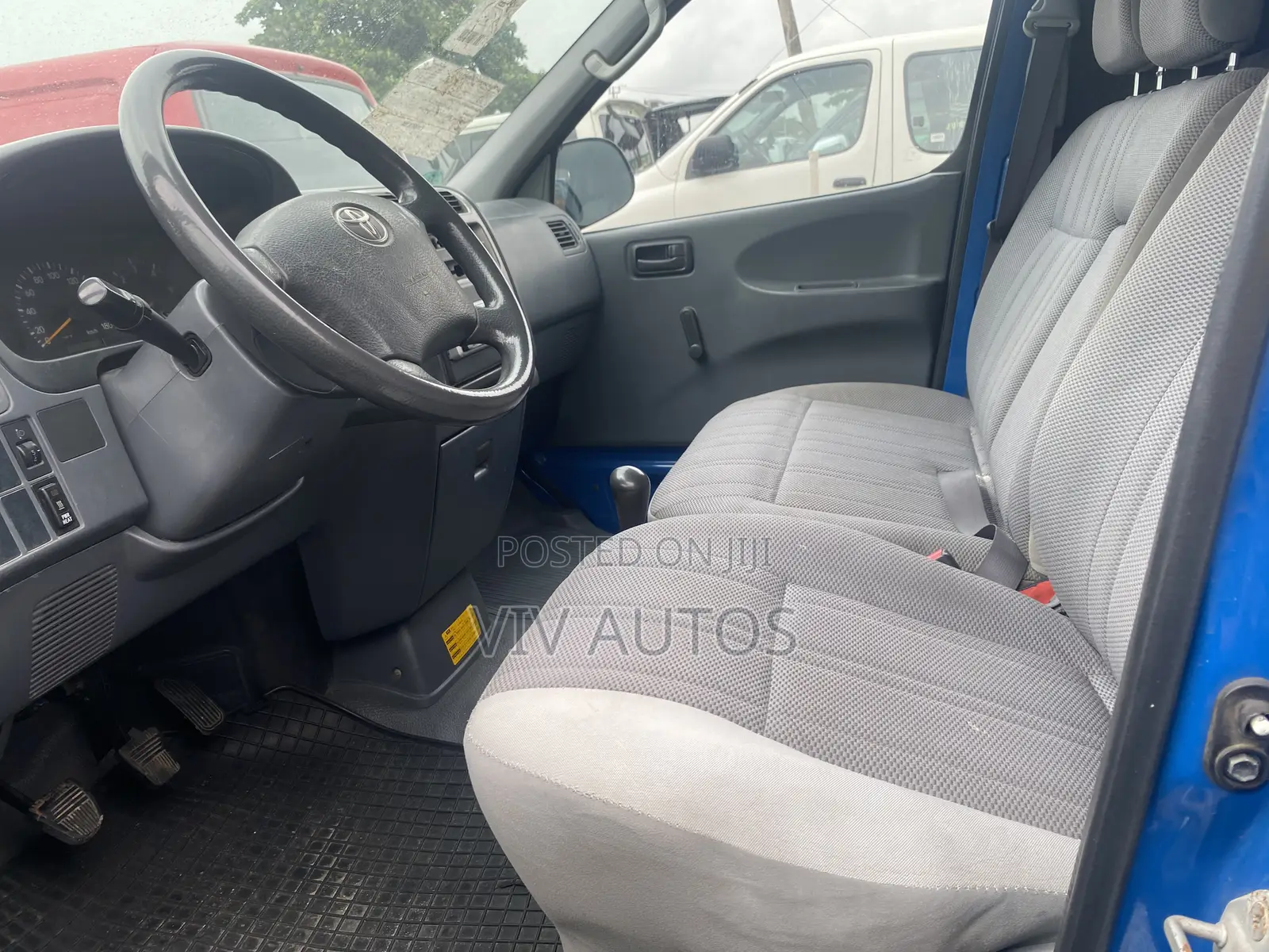 Toyota HiAce 2008 Blue