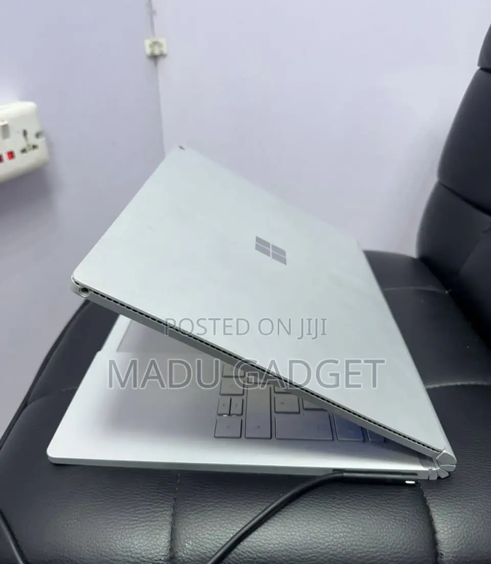 Laptop Microsoft Surface Book 8GB Intel Core i5 SSD 128GB