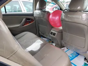 Toyota Camry 2010 Green