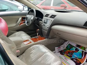 Toyota Camry 2010 Green