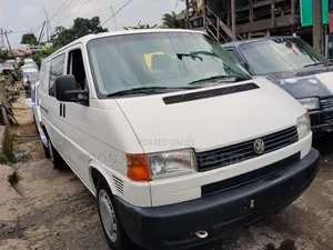 Volkswagen Transporter 2005 White