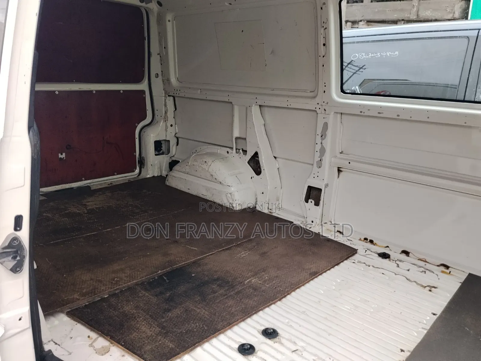 Volkswagen Transporter 2005 White