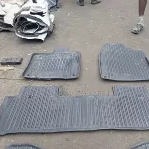 Honda C-Rv Follow Come Tokunbo Footmat Rubber Carpet 2020