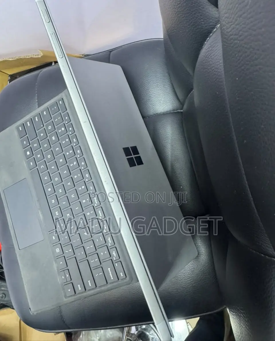 Laptop Microsoft Surface Pro 6 8GB Intel Core i5 SSD 256GB