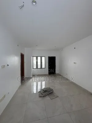 4bdrm Townhouse / Terrace in Jabi Main for rent