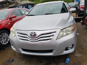 Toyota Camry 2009 Silver